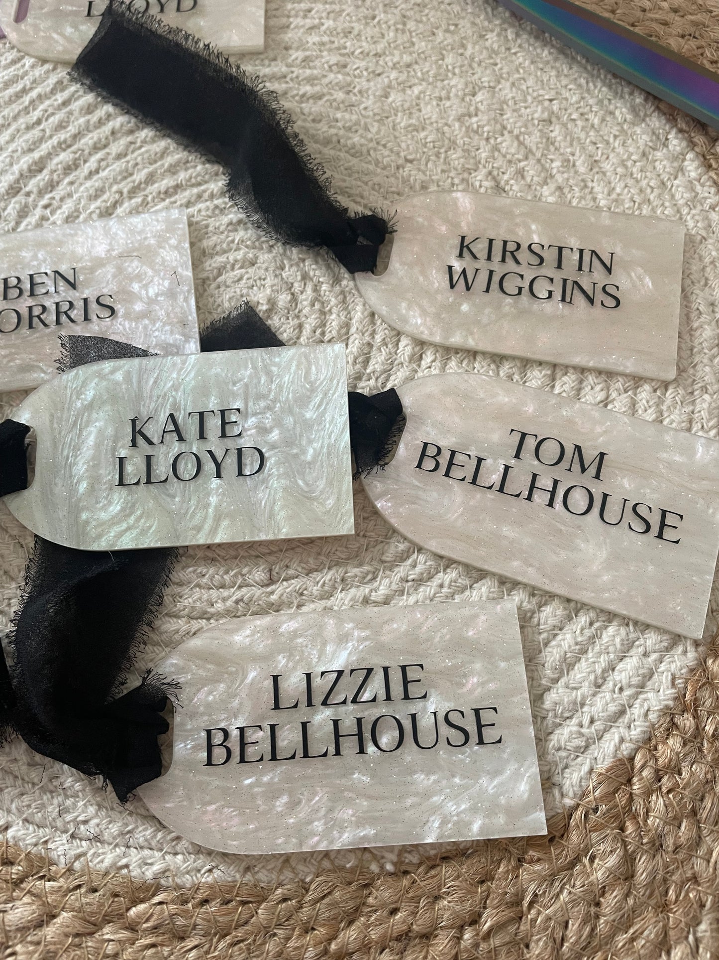 mother of Pearl Affect and black Chiffon Name places